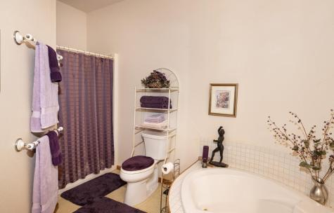 3325 W Prairiewood Drive S Fargo ND 58103