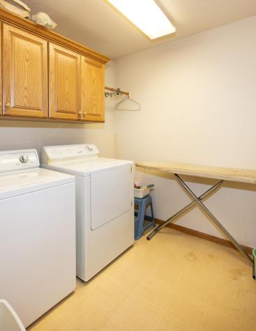 3325 W Prairiewood Drive S Fargo ND 58103