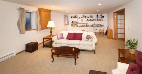 3325 W Prairiewood Drive S Fargo ND 58103