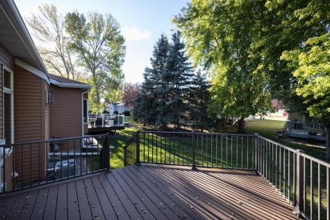 3325 W Prairiewood Drive S Fargo ND 58103