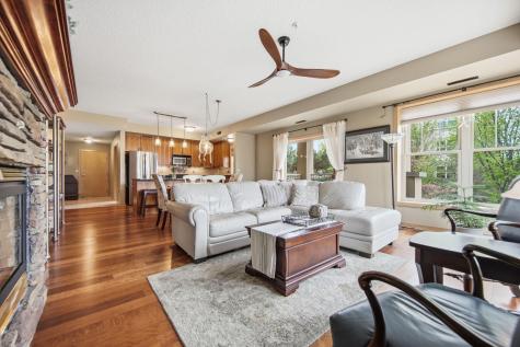 2201 Village Lane Bloomington MN 55431