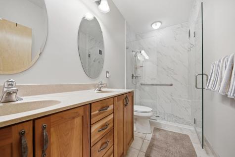 2201 Village Lane Bloomington MN 55431