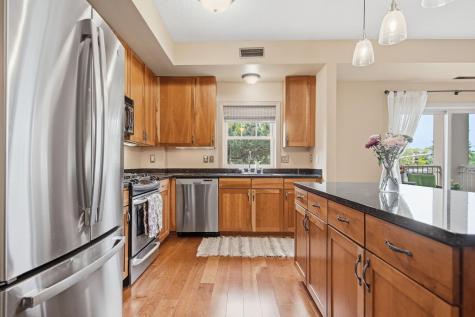 2201 Village Lane Bloomington MN 55431