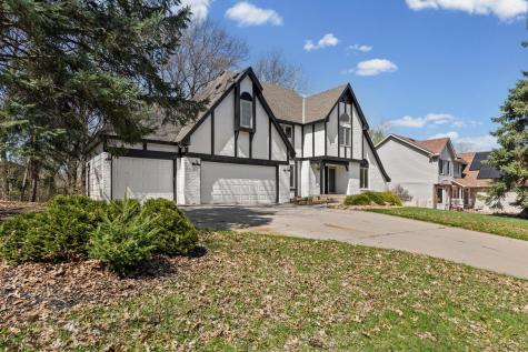 515 Marnie Street S Maplewood MN 55119