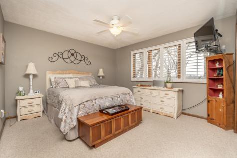 24150 E Cedar Lake Drive New Prague MN 56071