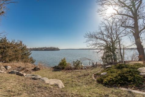 24150 E Cedar Lake Drive New Prague MN 56071