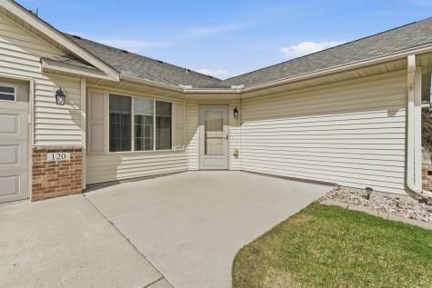 120 Palmer Path Mankato MN 56001
