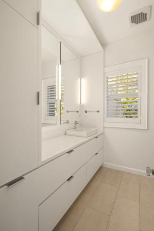 2700 W Lake Of The Isles Parkway Minneapolis MN 55416