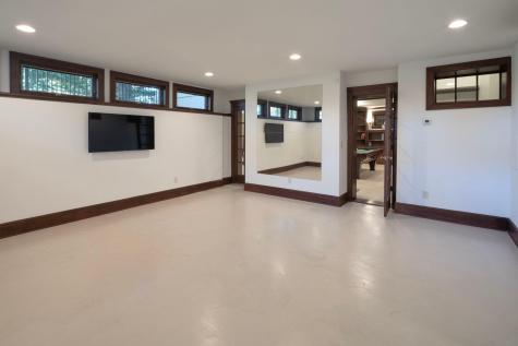 2700 W Lake Of The Isles Parkway Minneapolis MN 55416