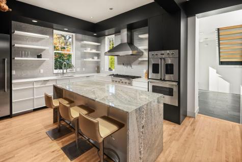 2700 W Lake Of The Isles Parkway Minneapolis MN 55416