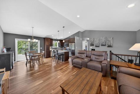 810 8th Avenue SW Pine Island MN 55963