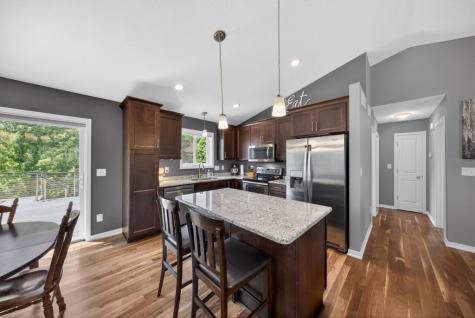 810 8th Avenue SW Pine Island MN 55963