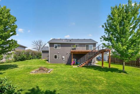 810 8th Avenue SW Pine Island MN 55963