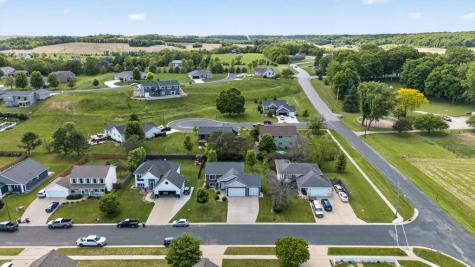 810 8th Avenue SW Pine Island MN 55963