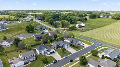 810 8th Avenue SW Pine Island MN 55963