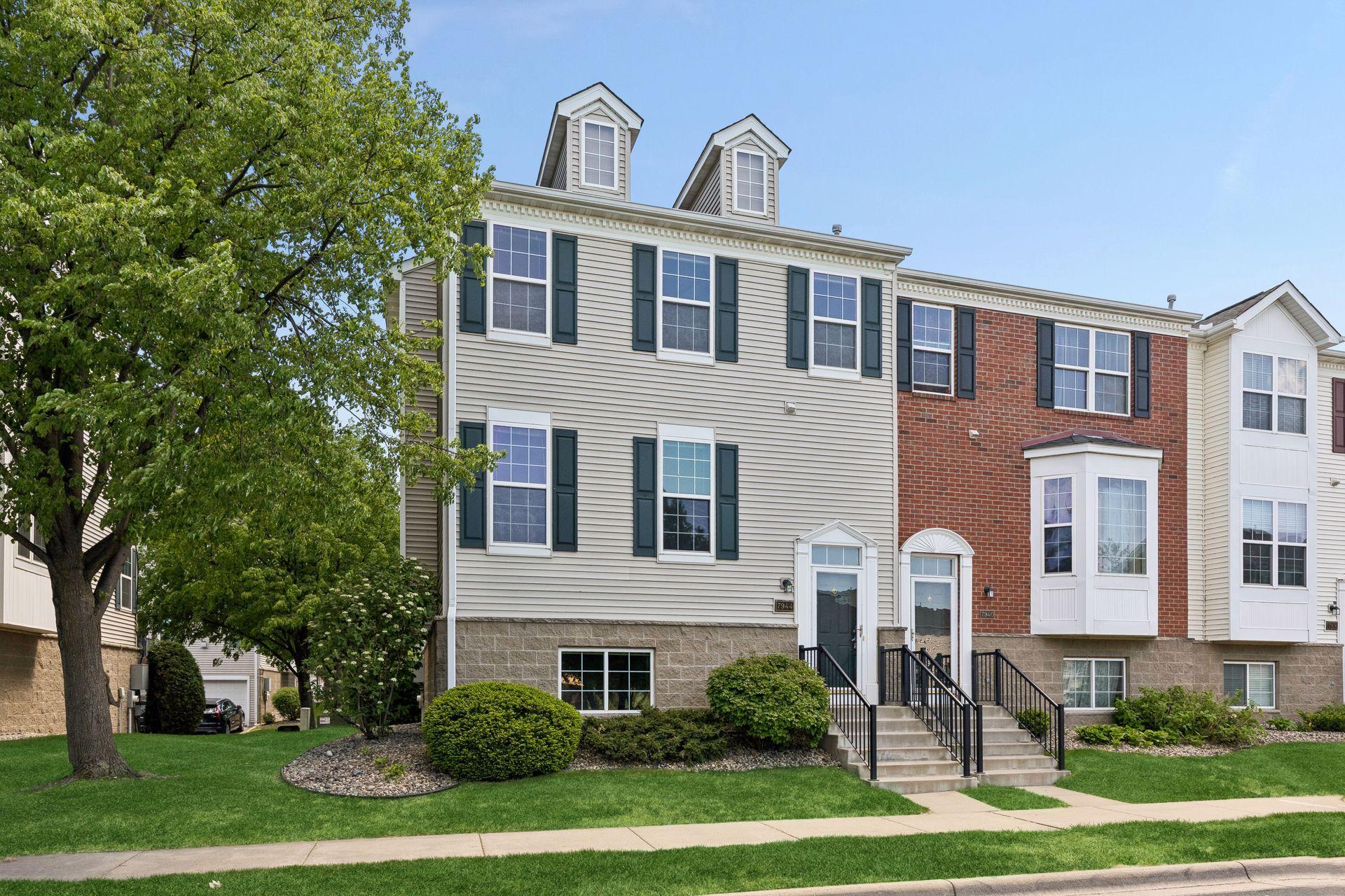 7944 Stratford Circle N Shakopee MN 55379