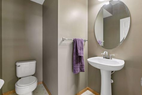 7944 Stratford Circle N Shakopee MN 55379