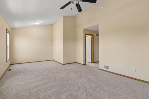7944 Stratford Circle N Shakopee MN 55379