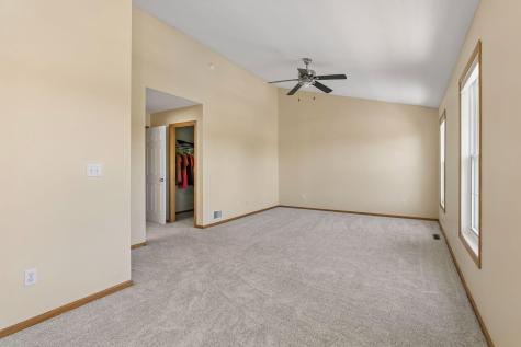 7944 Stratford Circle N Shakopee MN 55379