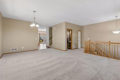 7944 Stratford Circle N Shakopee MN 55379