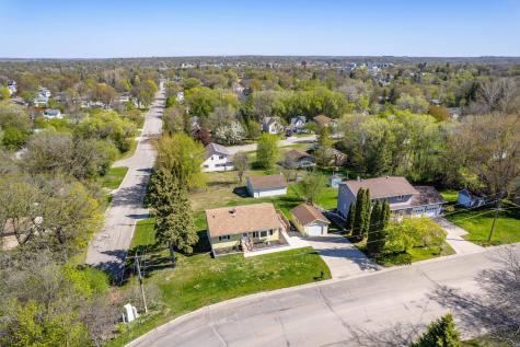 326 W Gustavus Avenue Fergus Falls MN 56537