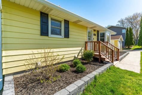 326 W Gustavus Avenue Fergus Falls MN 56537