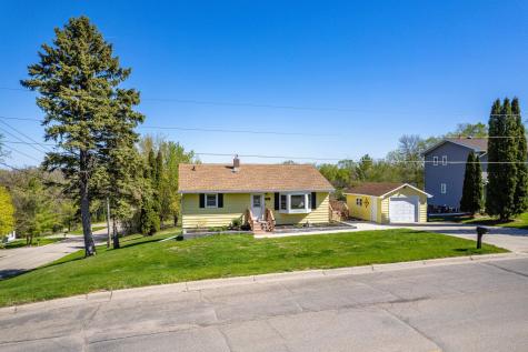 326 W Gustavus Avenue Fergus Falls MN 56537