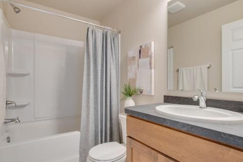 6810 32 Street S Fargo ND 58104