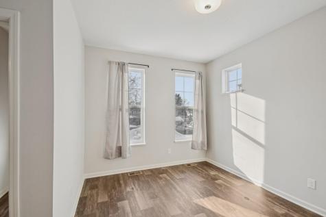 2278 Polar Way North Saint Paul MN 55109