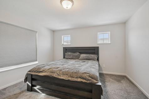 2278 Polar Way North Saint Paul MN 55109