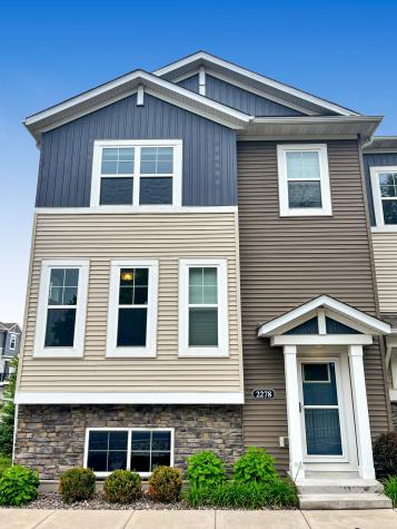 2278 Polar Way North Saint Paul MN 55109