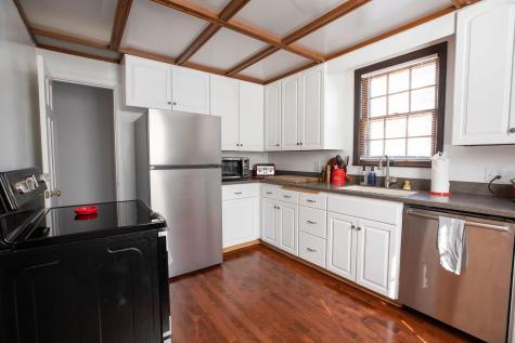 4064 Shoreline Drive Robbinsdale MN 55422