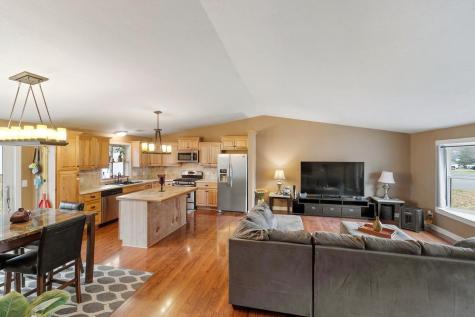 8196 Custers Trail Inver Grove Heights MN 55076