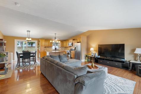 8196 Custers Trail Inver Grove Heights MN 55076