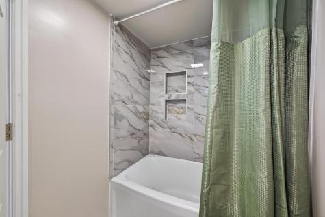 2144 Geranium Avenue E Saint Paul MN 55119