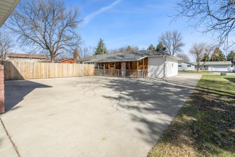 275 Crescent Drive Breckenridge MN 56520