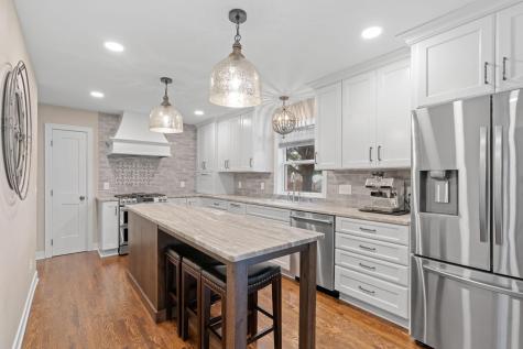 1108 Quebec Avenue N Golden Valley MN 55427
