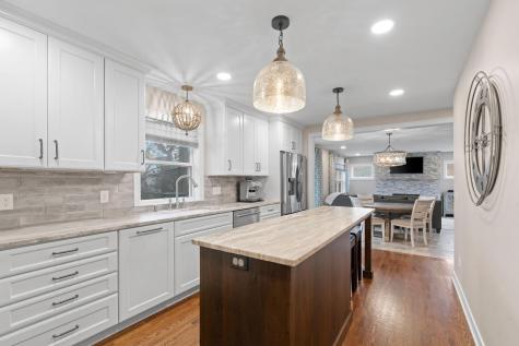 1108 Quebec Avenue N Golden Valley MN 55427