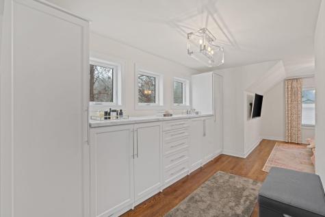 1108 Quebec Avenue N Golden Valley MN 55427