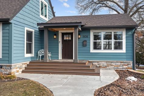1108 Quebec Avenue N Golden Valley MN 55427