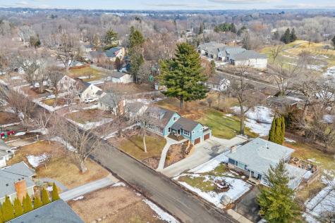 1108 Quebec Avenue N Golden Valley MN 55427