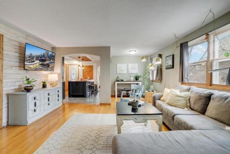 635 Harmony Lane SW Hutchinson MN 55350