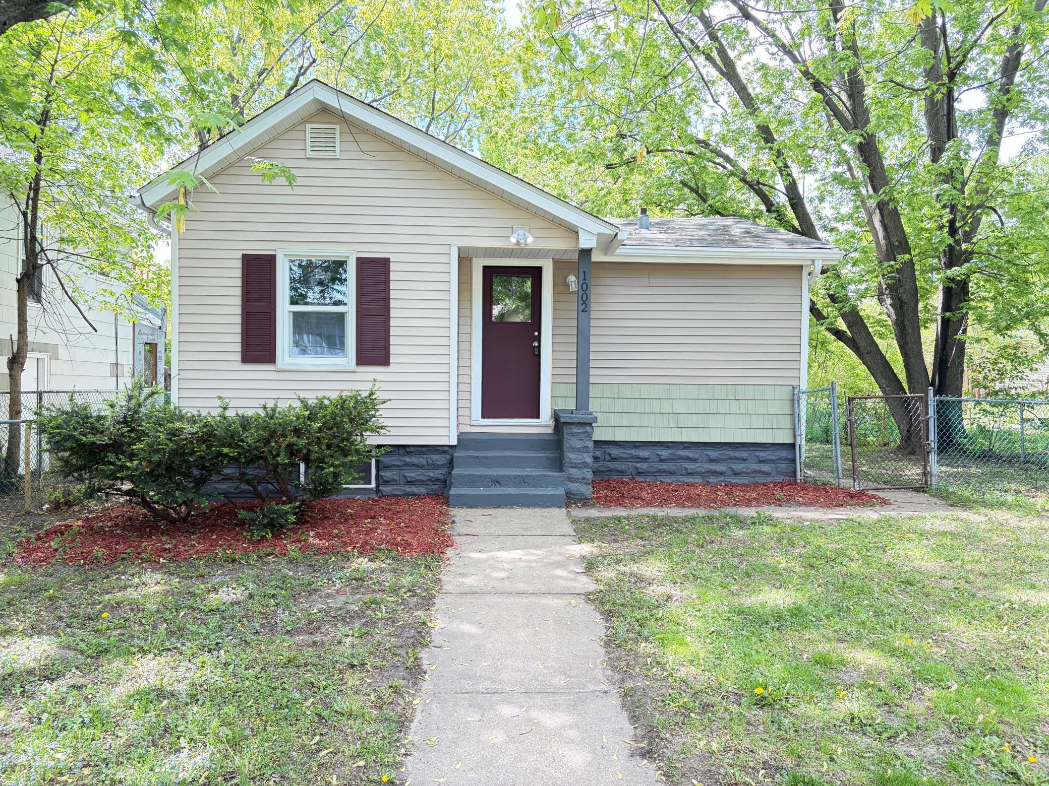 1002 Burgess Street Saint Paul MN 55103