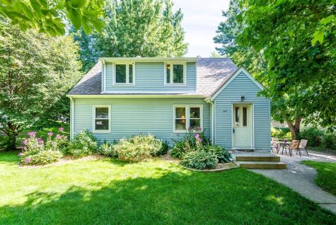 617 W Myrtle Street Saint Peter MN 56082