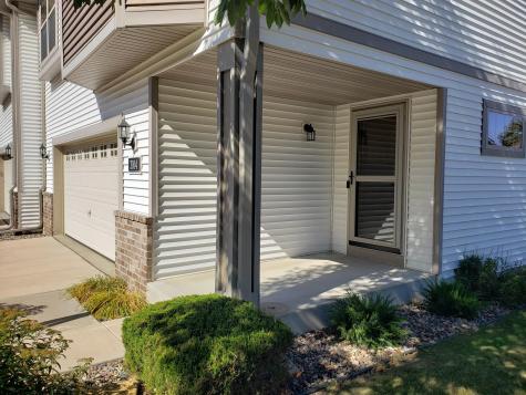 3104 Frontier Drive Woodbury MN 55129