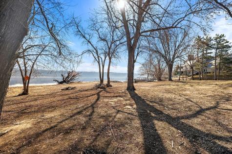 16 Point Road Bayport MN 55003