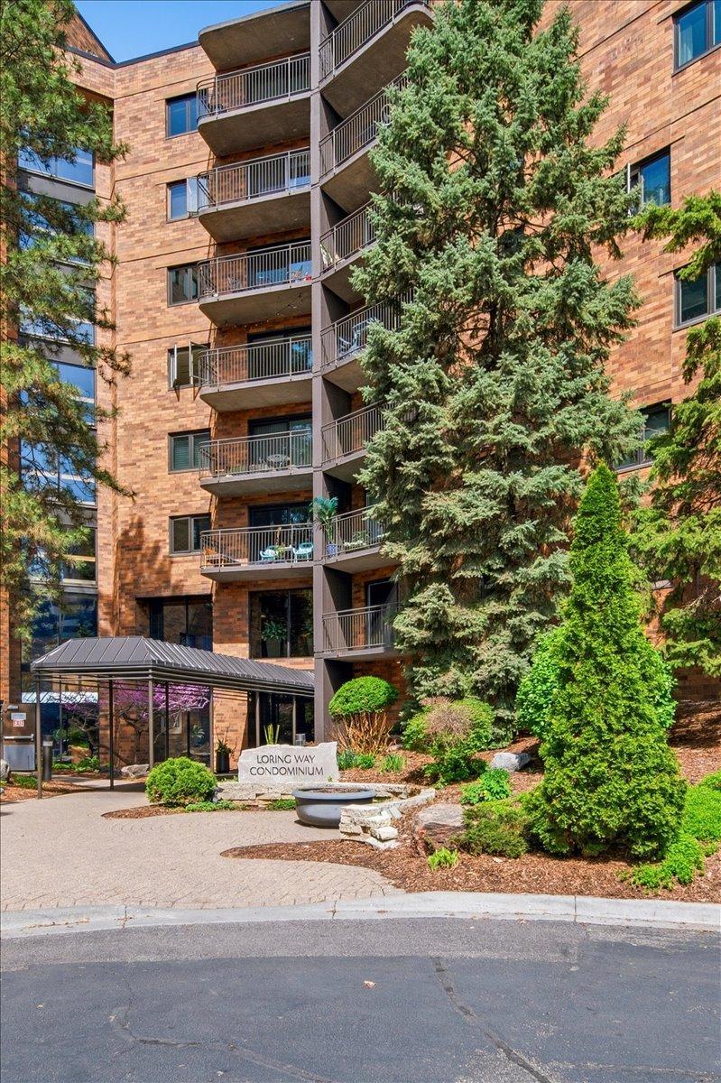 210 W Grant Street Minneapolis MN 55403