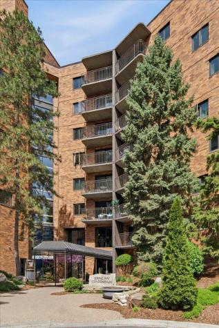 210 W Grant Street Minneapolis MN 55403