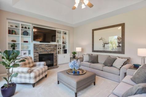 8587 Summit Oaks Savage MN 55378