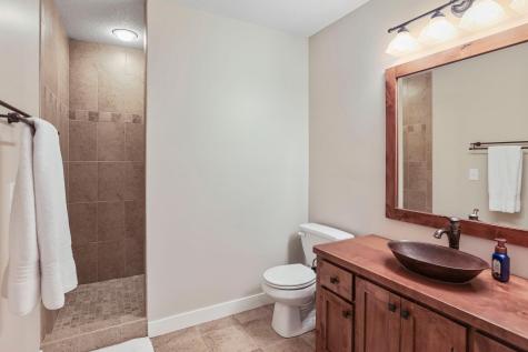 8587 Summit Oaks Savage MN 55378